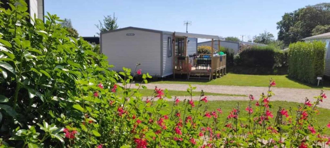 Camping 3 Etoiles - Piscine - Eeifch Hotel Fouesnant Luaran gambar